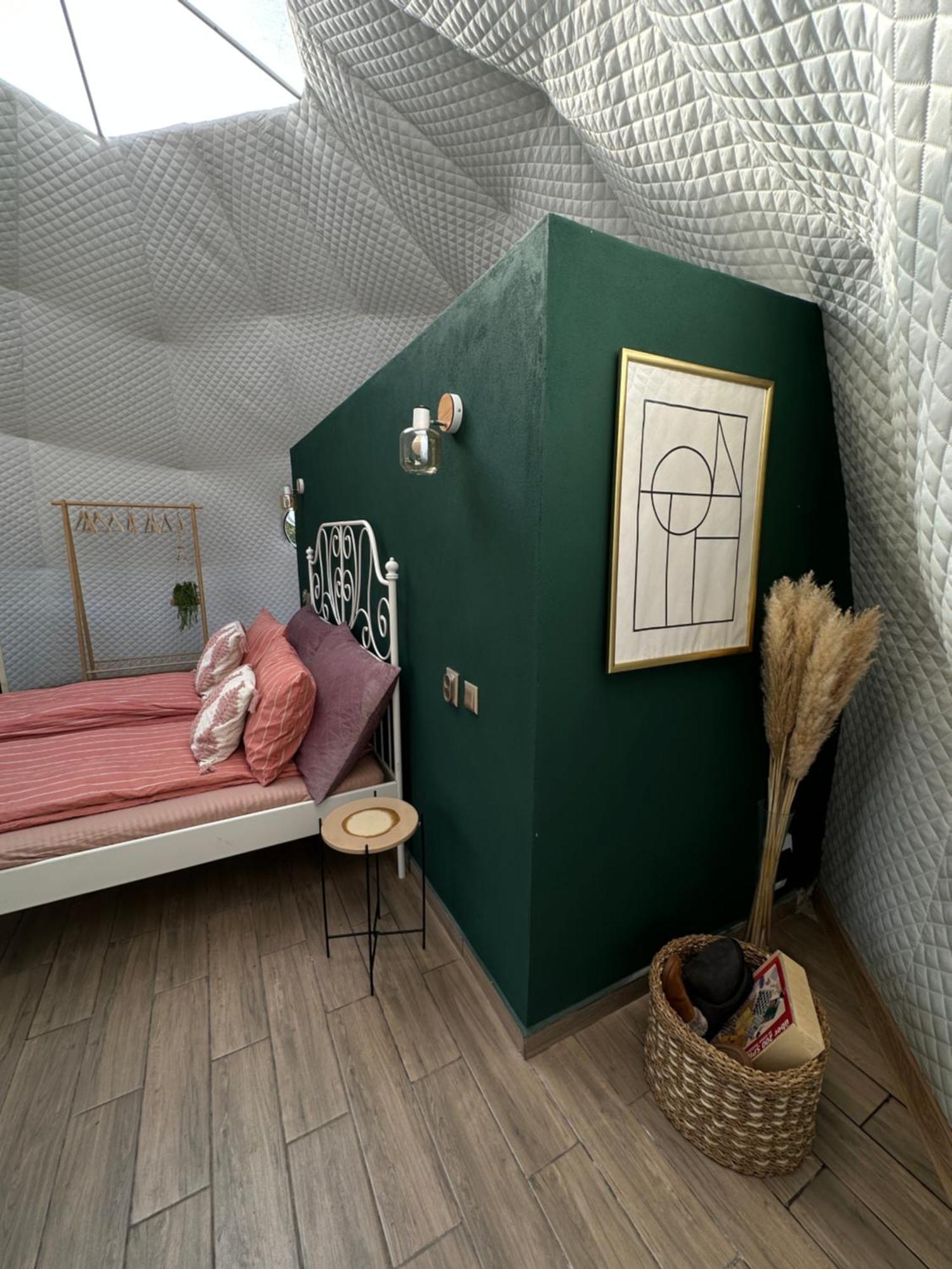 Hotel The Frog Glamping à Horezu Extérieur photo
